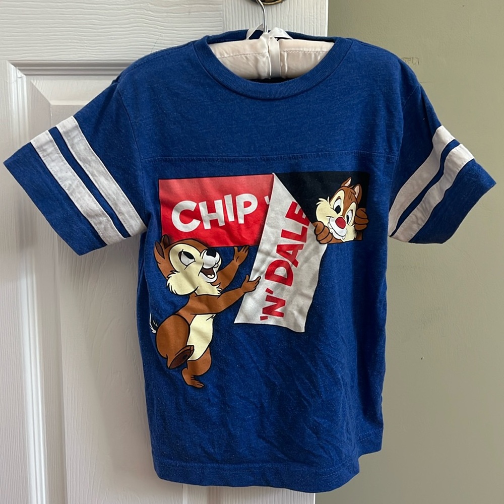 Chip n Dale Disney t-shirt
